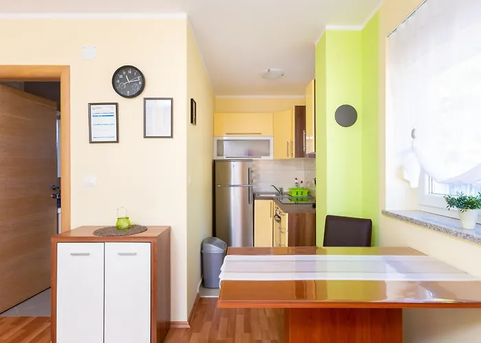 Tina - A1 Ground Floor - Mpolo Appartement