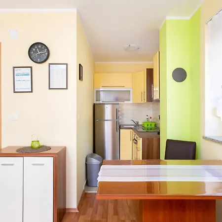 Tina - A1 Ground Floor - Mpolo Apartment